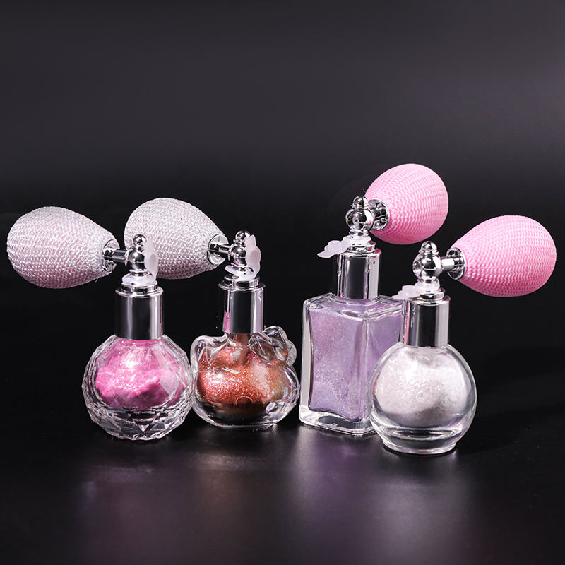 New Arrival High Shine Sparkling Highlighter Powder OEM Custom Logo Private Label High Pigment Vegan Spray Highlight