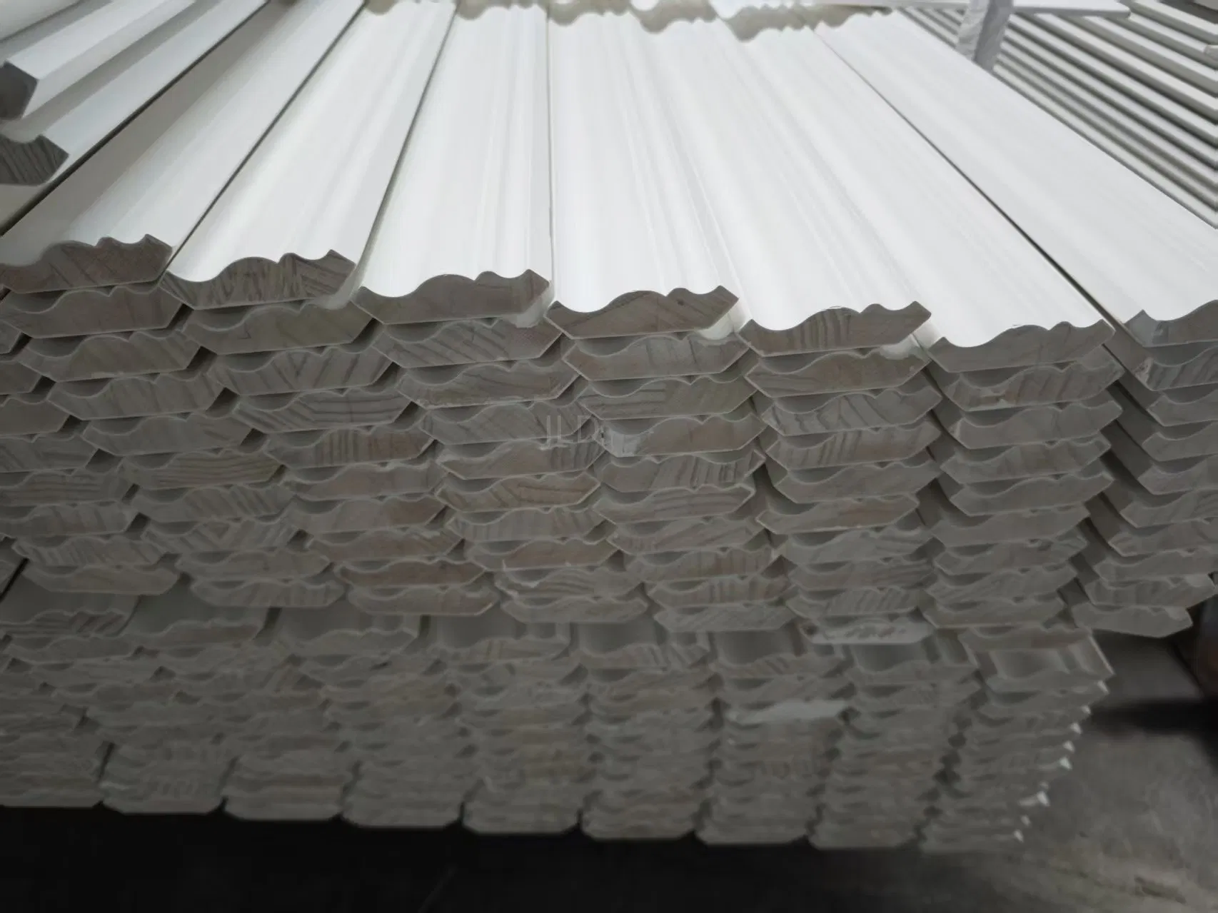 Building Material Ceiling Wood Crown Moulding Wood Trim Crown Board