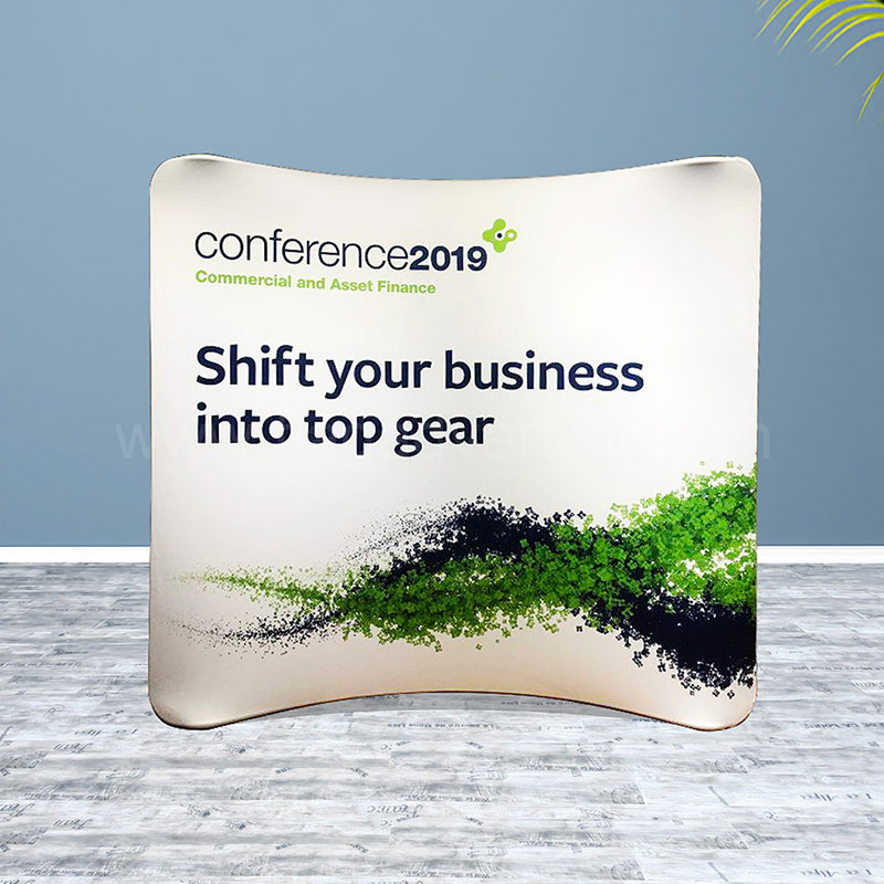 Custom Curved Shape Backwalls for Trade Shows & Exhibits