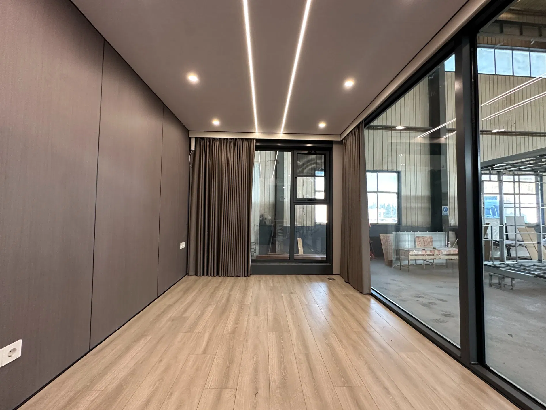 Stylish Foldable Aluminum Alloy Container House for Hotels