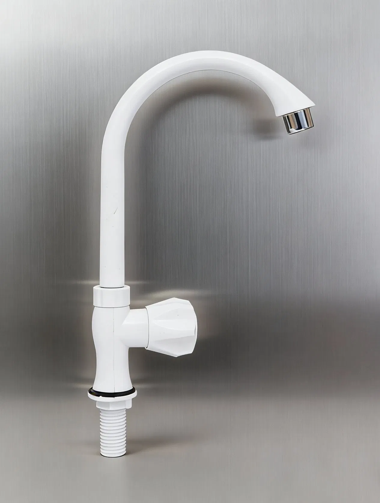 Durable High-Quality Swan Neck Faucet - Easy Install Leak-Proof Single Handle Tap for Kitchen and Bathroom
