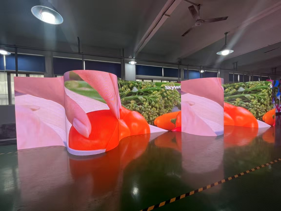 Гибкий LED-дисплей P1.95 для мероприятий