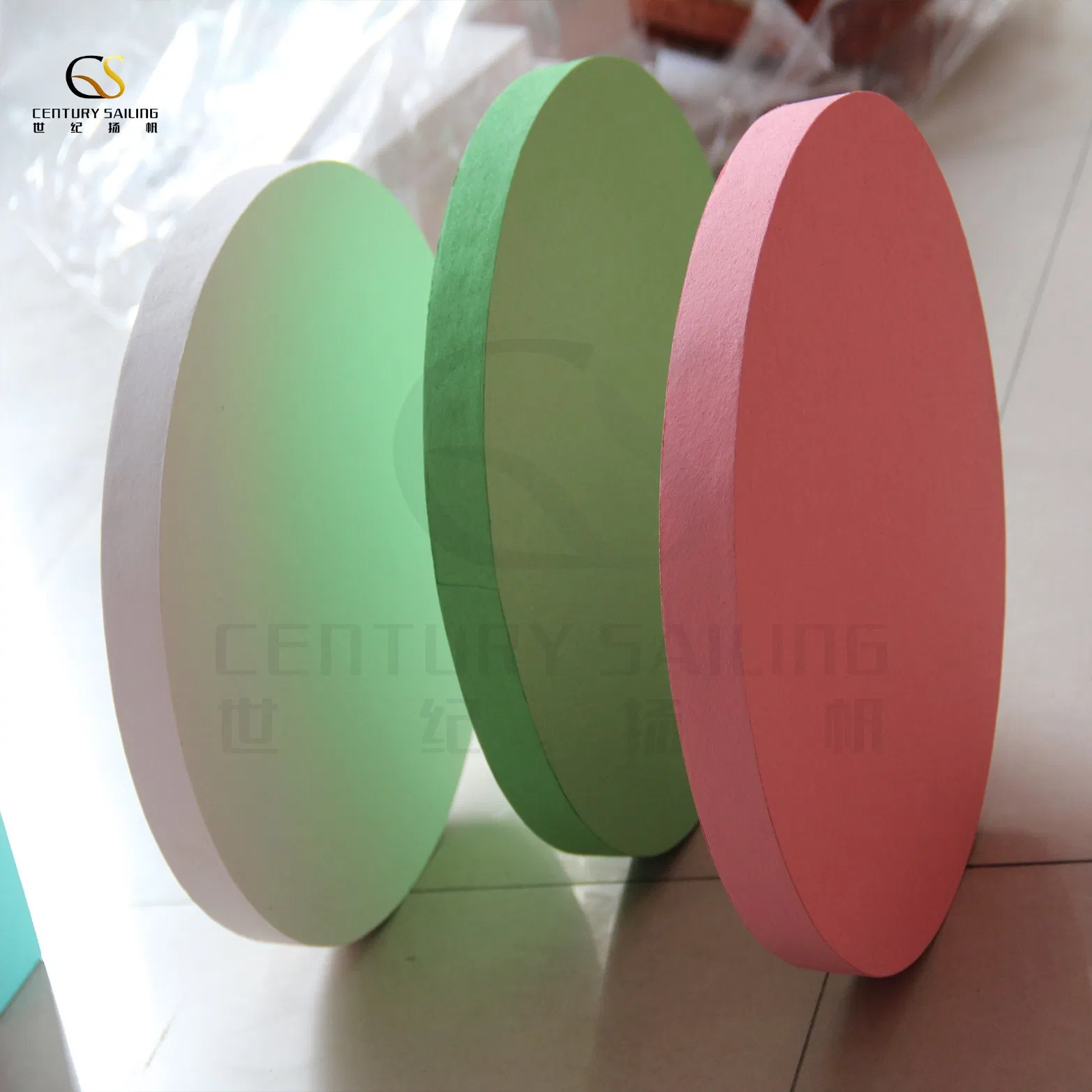 China Factory Fibreglass Ceiling/Acoustic Cloud Triangle for Music Room