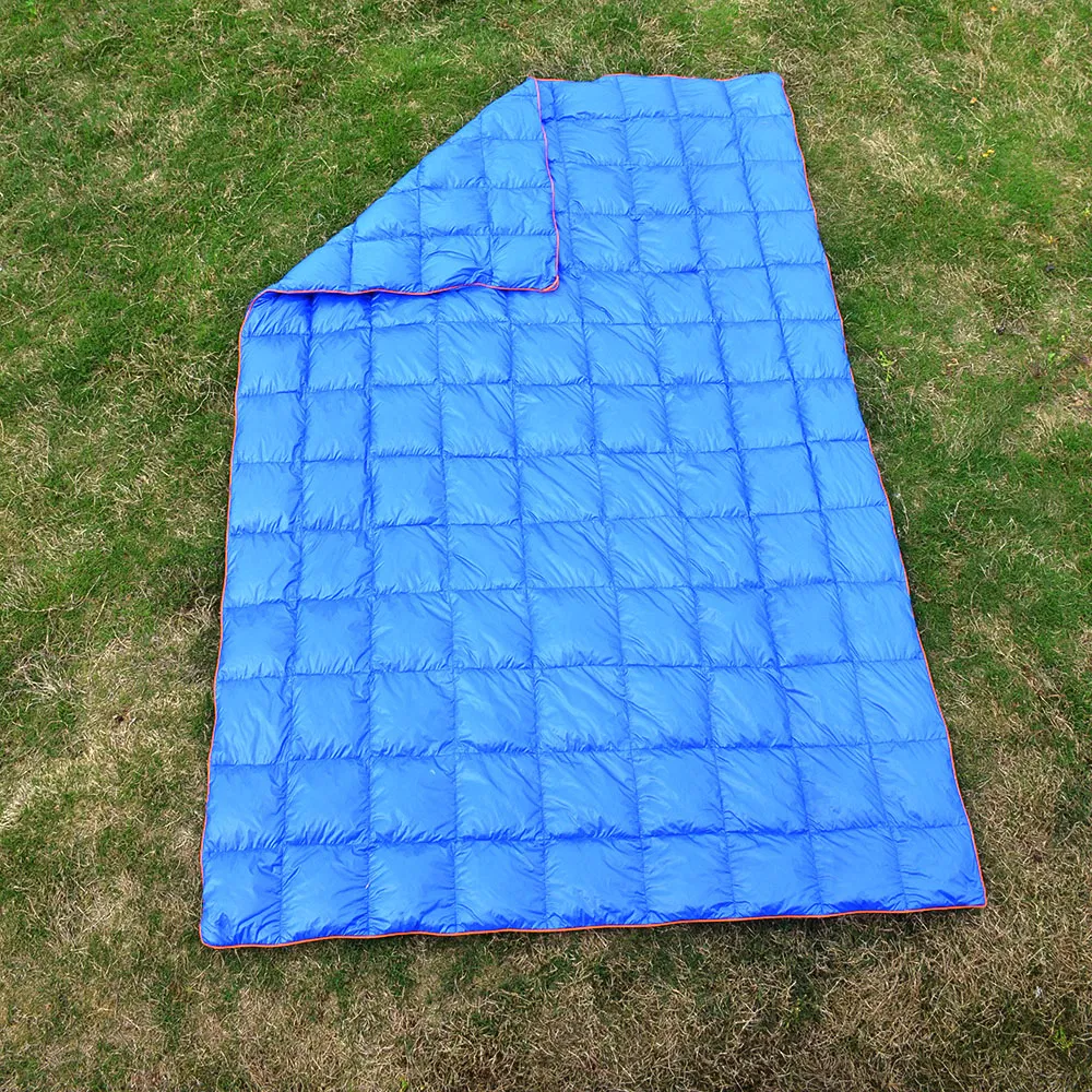 Factory Wholesale Recycled Water-Resistant Nylon Duck Down Filled Portable Folding Ultralight Outdoor Tent Camping Blanket