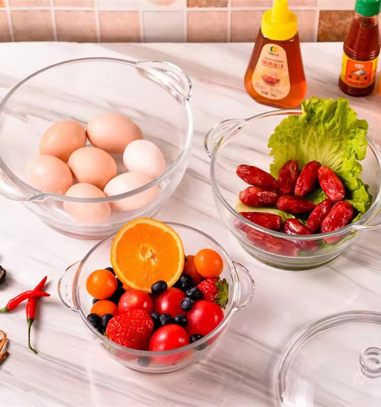 Heat Resistant Borosilicate Glass Casserole for Versatile Use