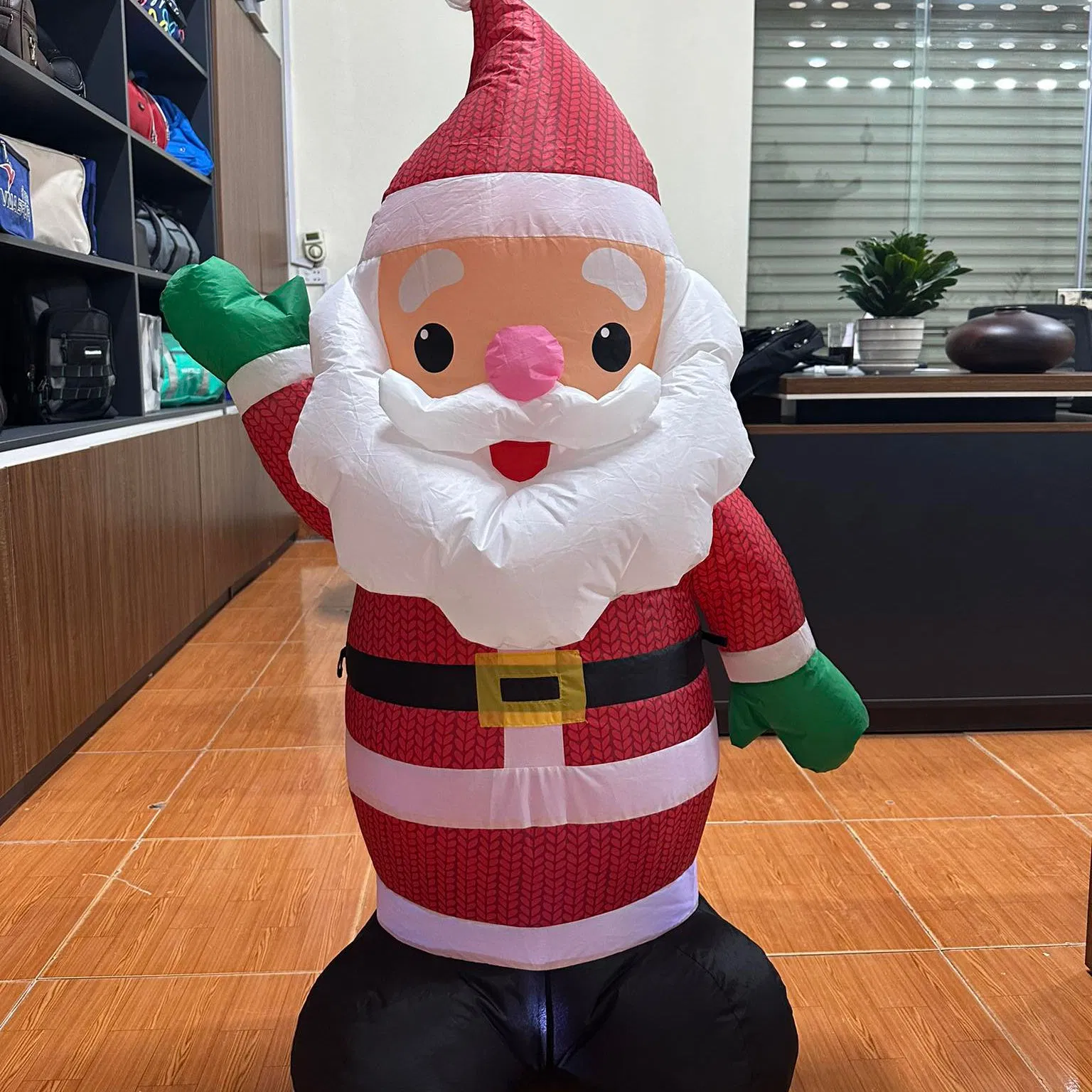 OEM ODM 4FT Christmas Santa Claus Popular Inflatable Model Christmas Advertising Inflatable Christmas Inflatable Halloween Model Balloon-Inflatable