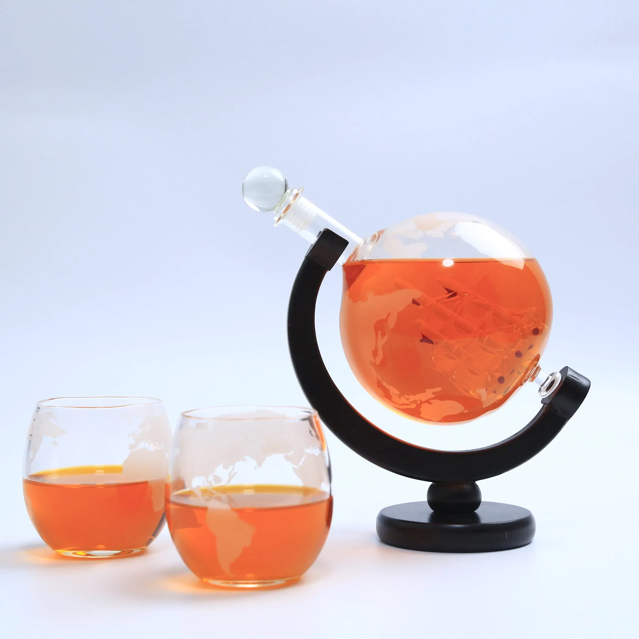 Hot Sale Globe Wine Bottle Glass Decanter Built-in Sailboat Whiskey Bottle Wine Dispenser Creative Wine Glass Gift Set