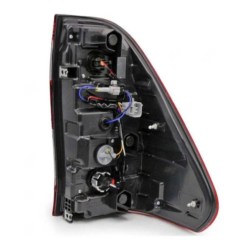 Фары задние для Toyota Hilux Revo Rocco 2020-2024