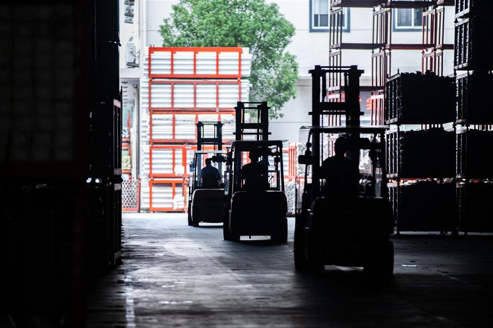 Трубы и фитинги PPH с резьбой Iram 13478