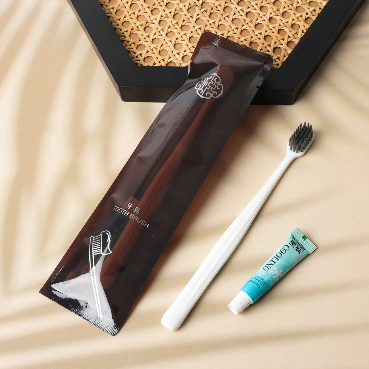 Black Silver Luxury Custom Design Hotel Amenities Wholesale Bulk High Quality