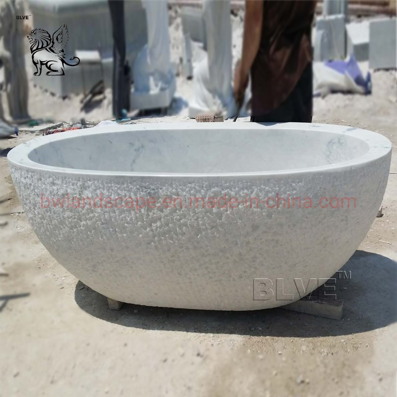 Большая отдельностоящая ванна из натурального мрамора Каррара