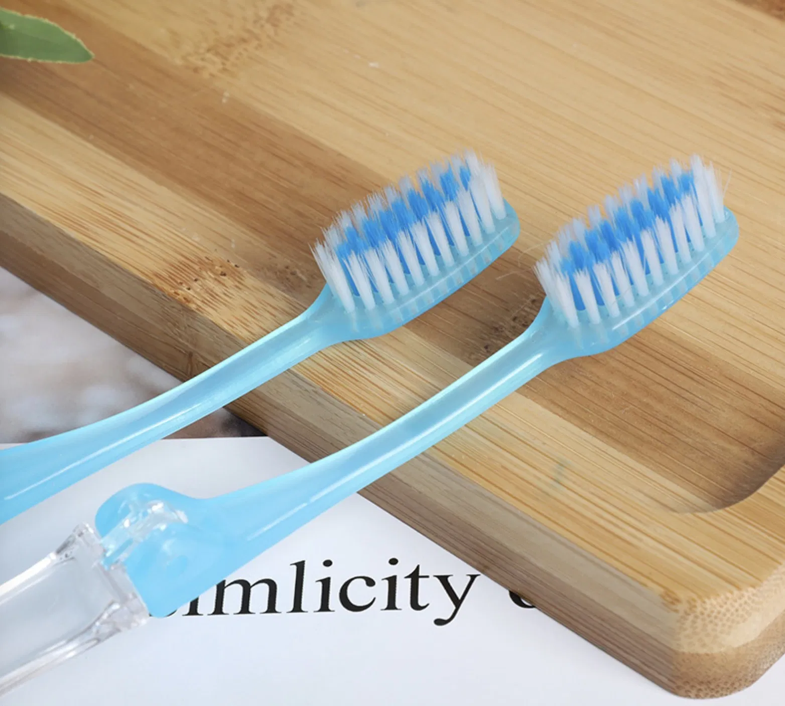 Cheap Disposable Hotel Folding Clear Toothbrush with Toothpaste