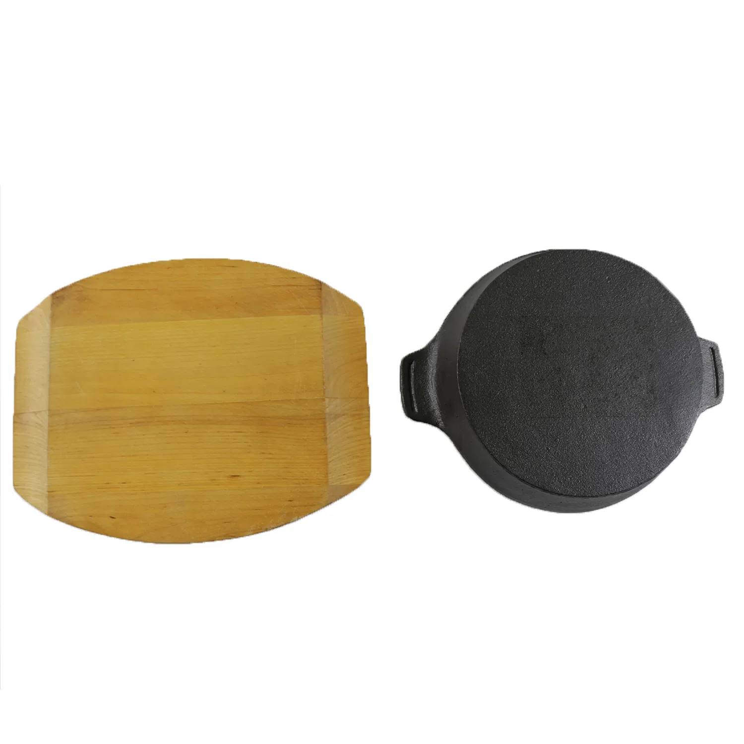 Чугунная сковорода с деревянной подставкой