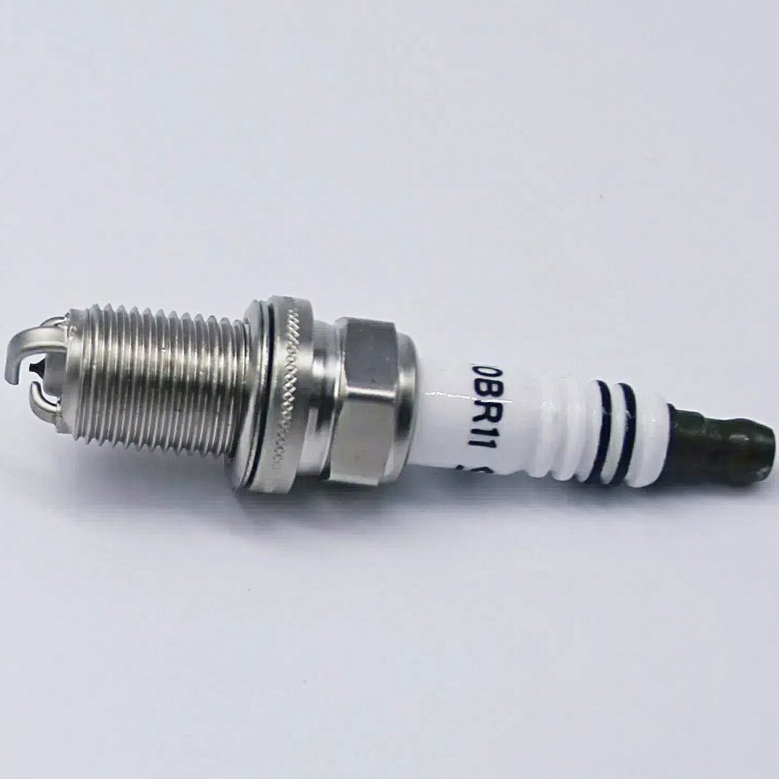 Иридиевые свечи зажигания SK20BR11 для японских авто