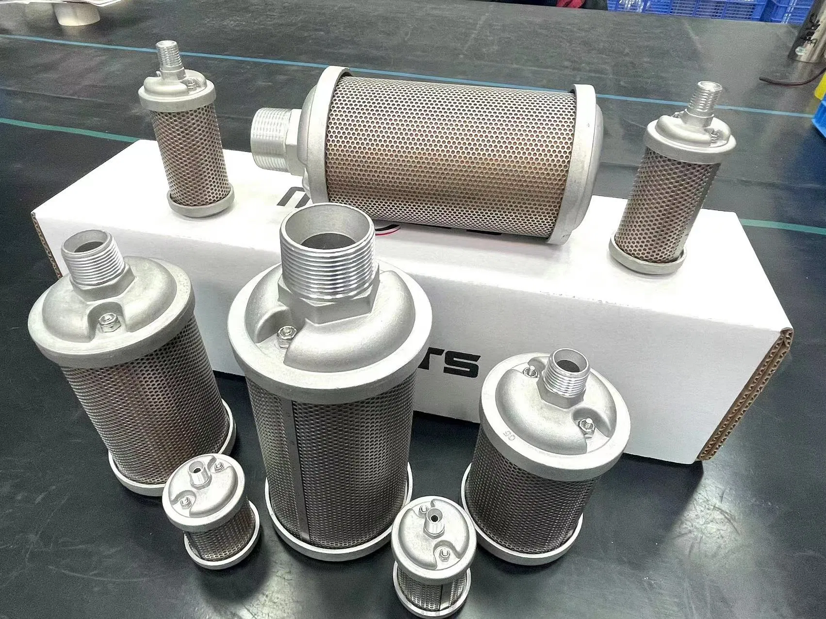 Глушитель пневматический для компрессора и дрели