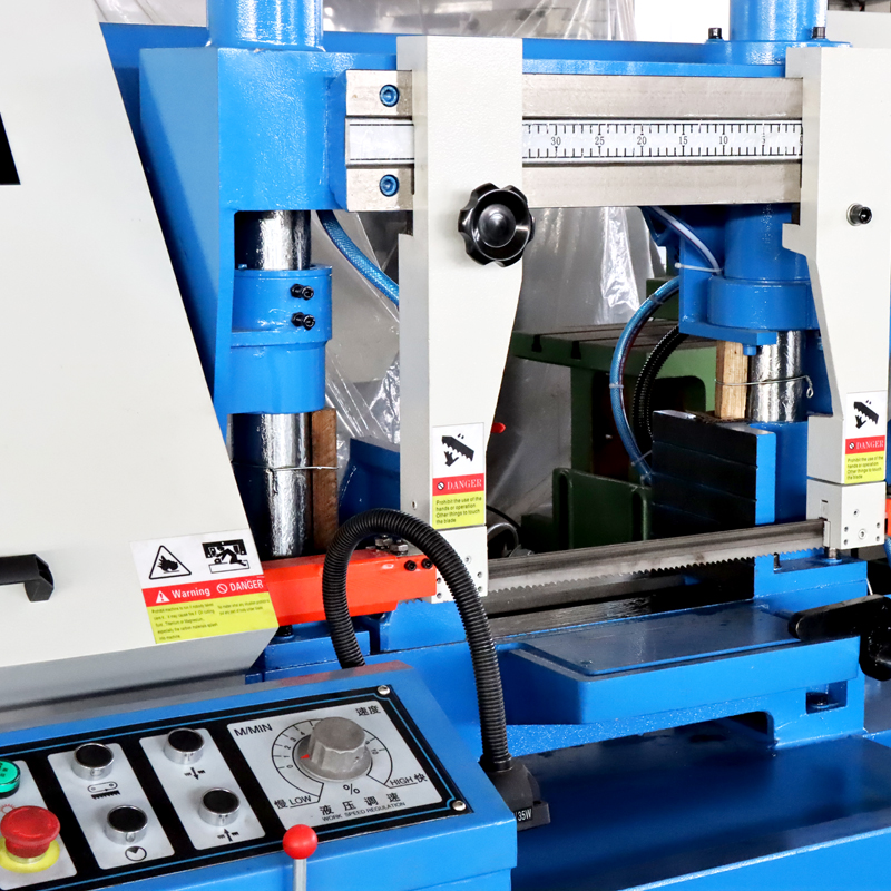 Ленточная пила по металлу горизонтальная автоматическая GH-4235