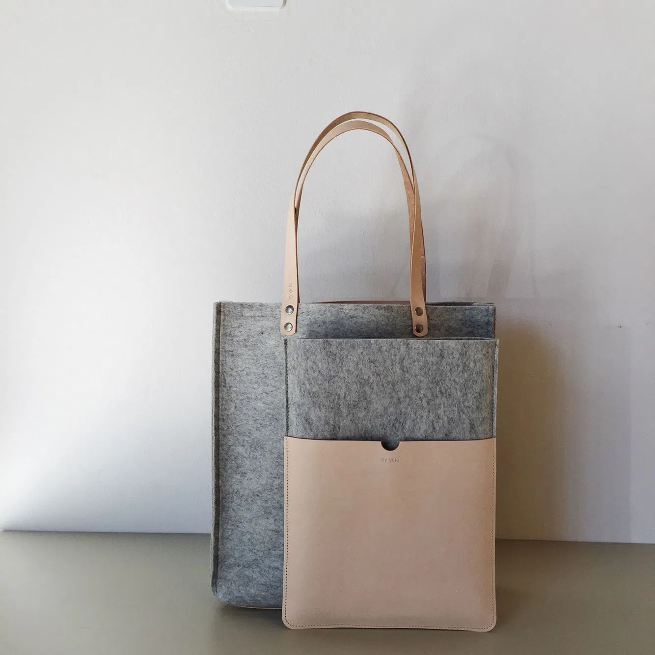 Multifunctional Soft and Verstile Acoustic Felt for Hoom and Office Decor