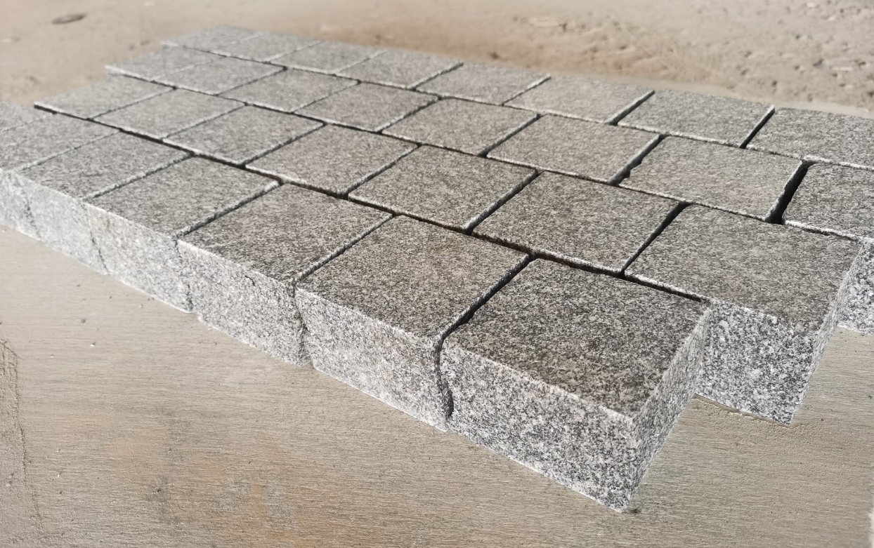 Natural flamed/splited G654 Dark Grey Granite Cube Stone for exterior/outdoor Garden/Landscape/Square pavement/paving