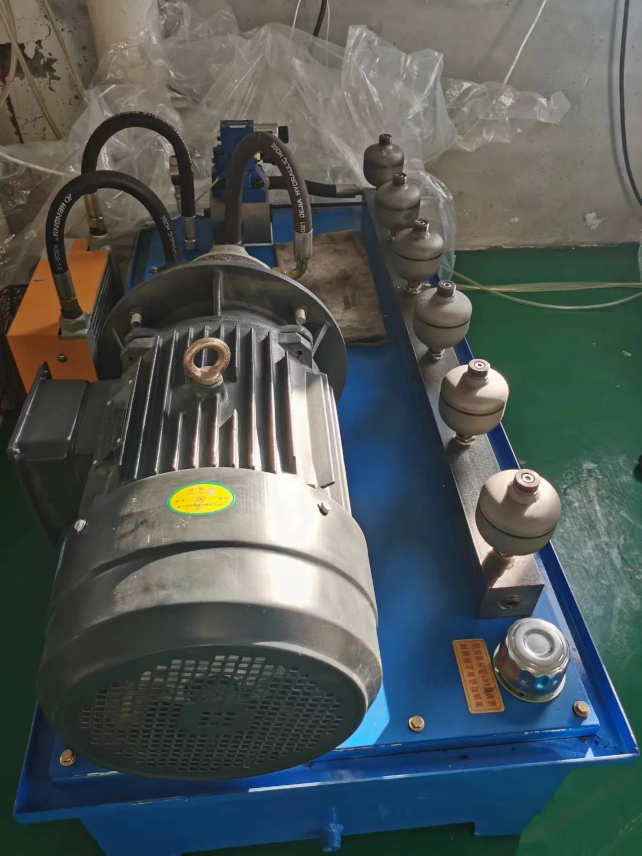 1.0L Stainless Steel Hydrolic Diaphram Accumulator for Engineering & Windpower