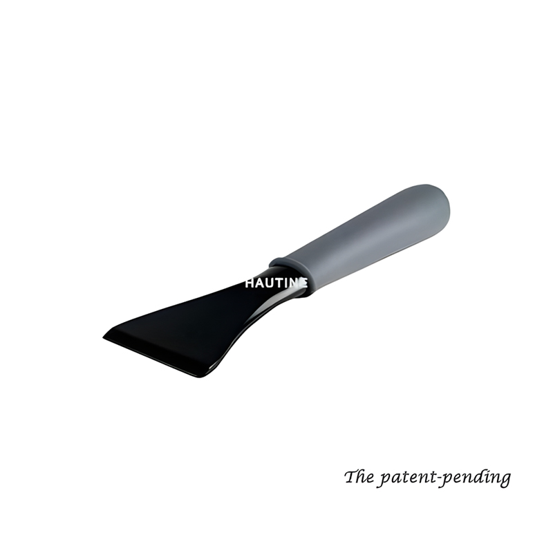 Hautine High Quality Resin Clean Scraper with Rubber Sleeve