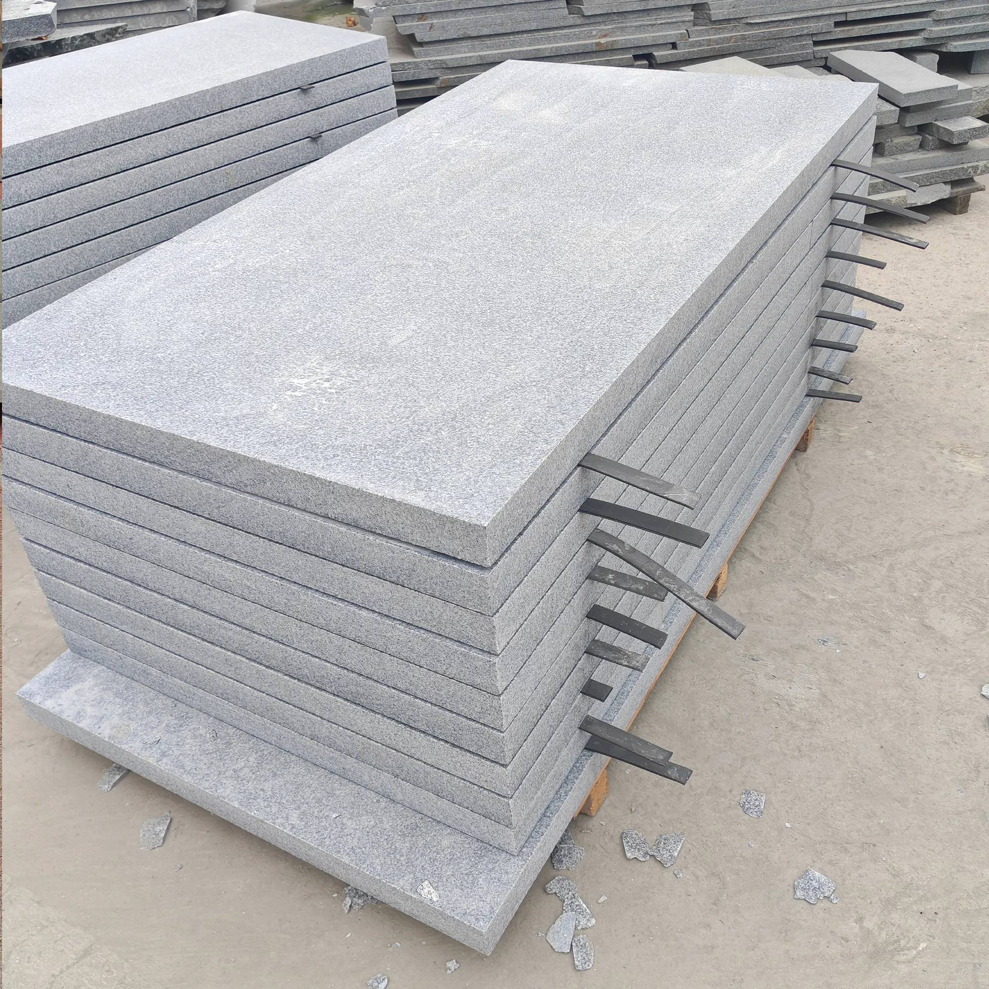 G633 Grey Granite Floor Tile and Wall Tile for Contemporary Home Styles