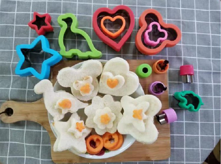 Aohea Sandwich Cookie Cutters Set Sandwich Knife Cookie Knife Vegetable Cutter