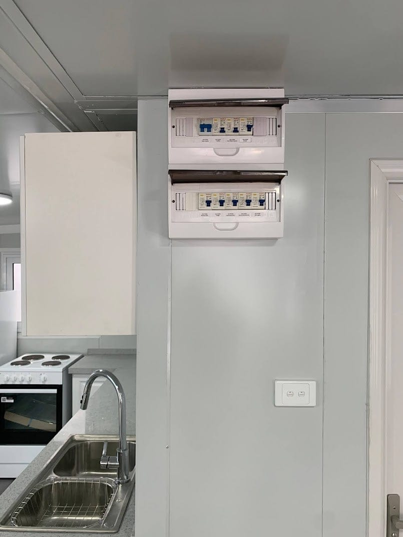 Ready to Ship Prefab 20FT 40FT Foldable Movable Home with Kitchen Prefabricated Light Steel Container Expandable Container House