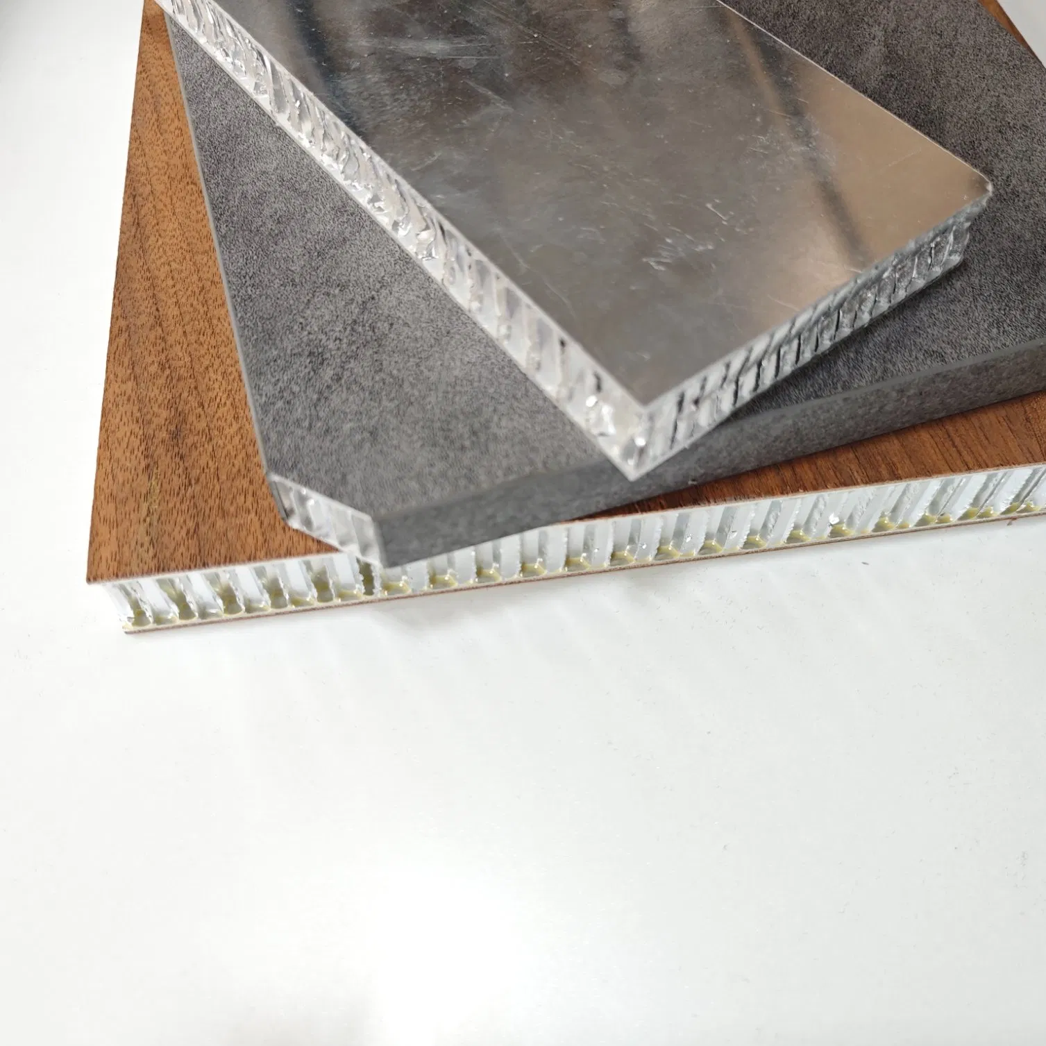 Premium Honeycomb Core Panels for Versatile Building Solutions