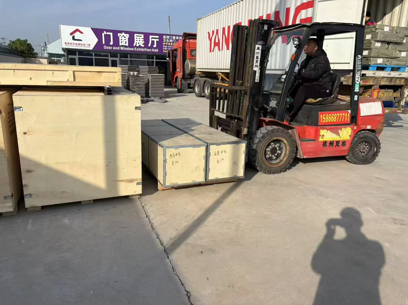 The Manufacturer Has Announced That The Modern, Durable, Tempered Matte Glass Sliding Bathroom Door Is Reasonably Priced.