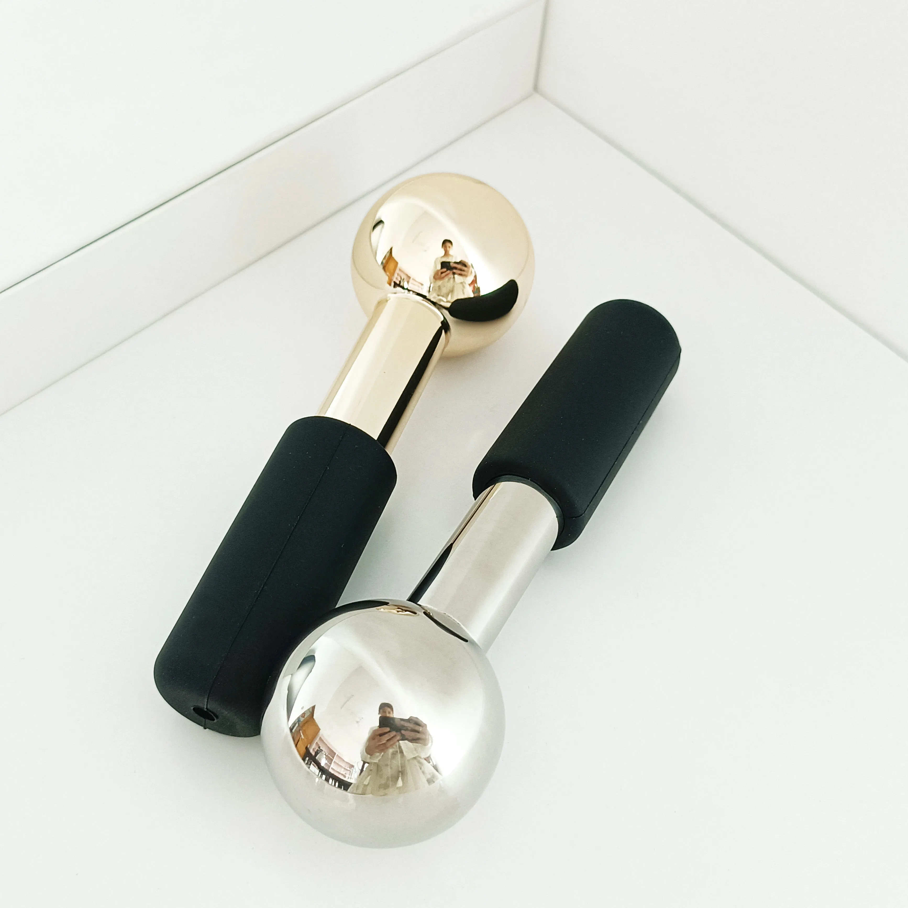 Custom Logo Cryo Globes Rose Gold Stainless Steel Metal Anti Aqing Cooling Skin Stick Face Wand Facial Ice Globes