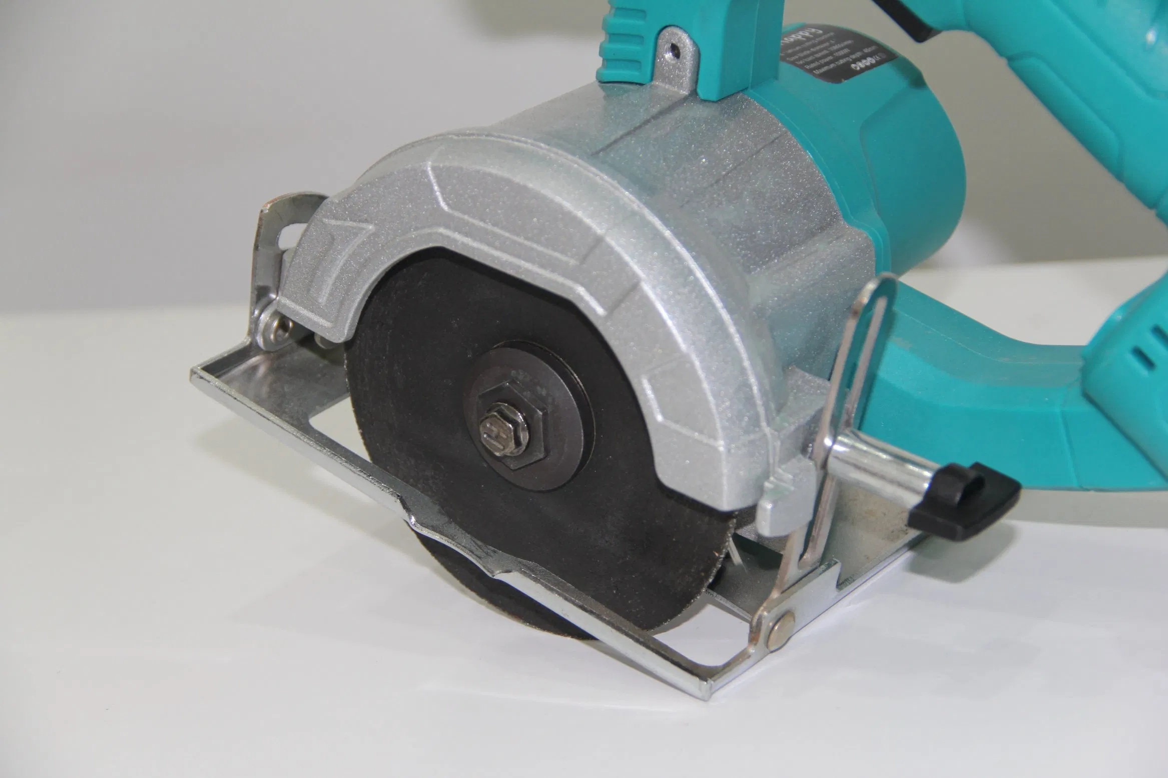 Беспроводной ударный гайковерт BEHAPPY