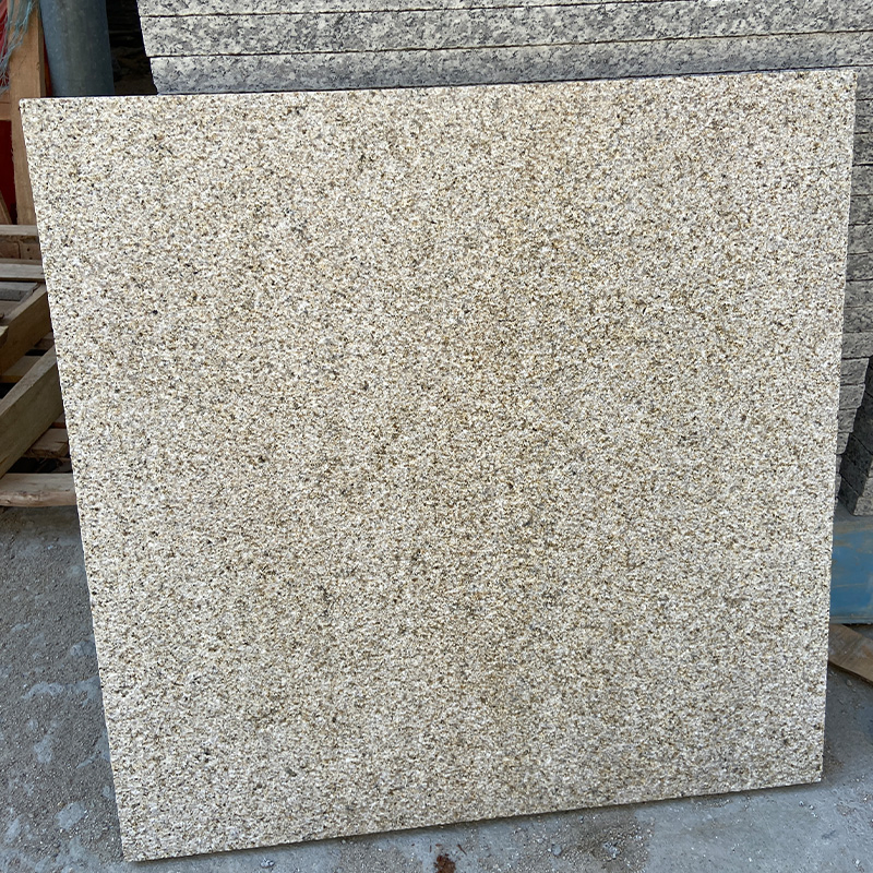 Rusty Yellow/Natural Beige/Sunset Gold G682 Granite Tiles for Paving, Wall Cladding/Panels/Pavers/Landscaping/Garden Decoration/Villa/Floor Price