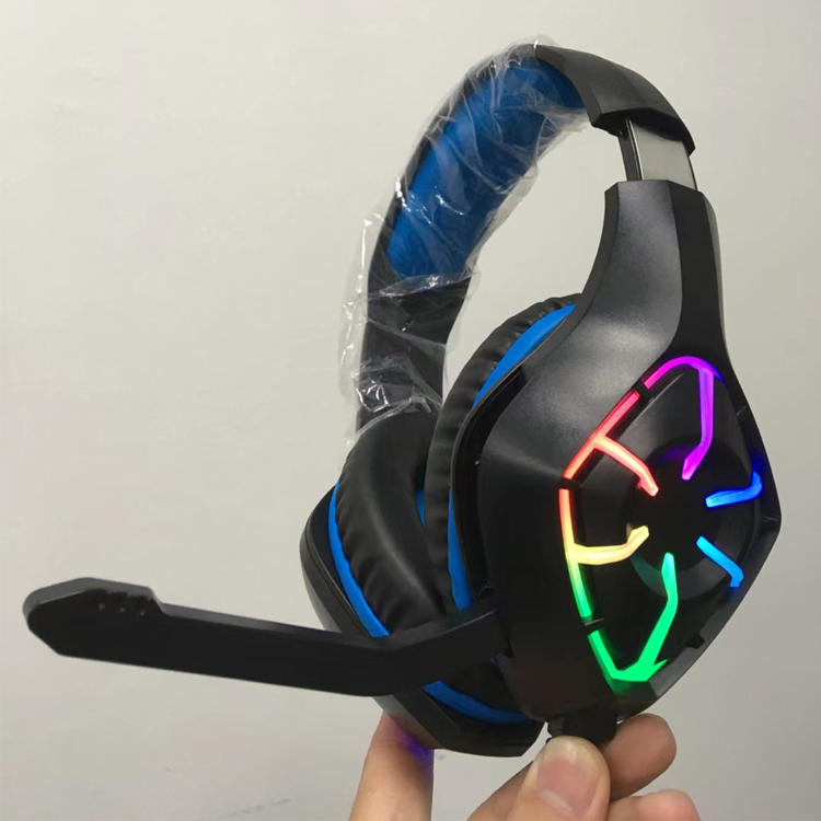 Игровая гарнитура с шумоподавлением 7.1 и RGB-подсветкой