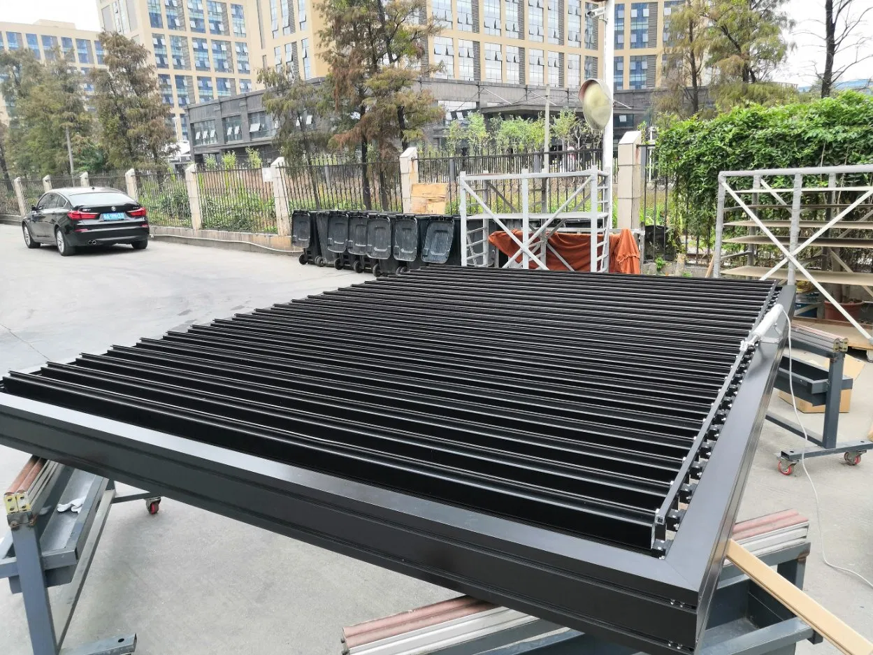 Rainproof Modern Design Aluminum Awning and Louver Roof Pergola