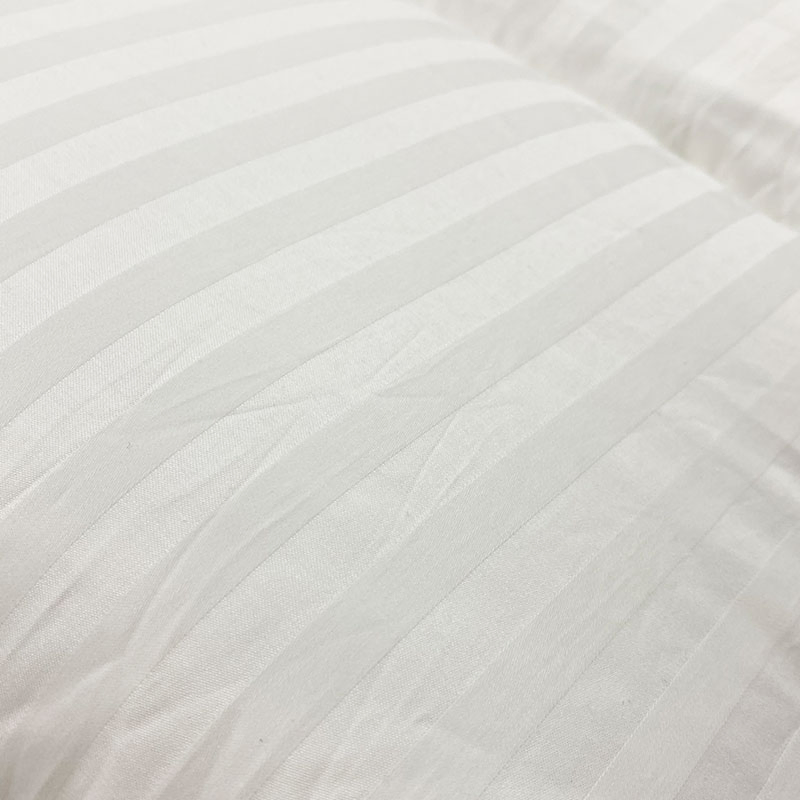 Factory Price 1cm Jacquard Cotton Fabric Down Alternative Filling Quilt for Home Hotel Use