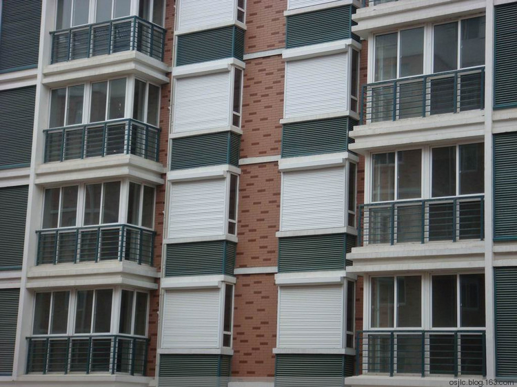 Автоматические роллетные шторы Easy Lift