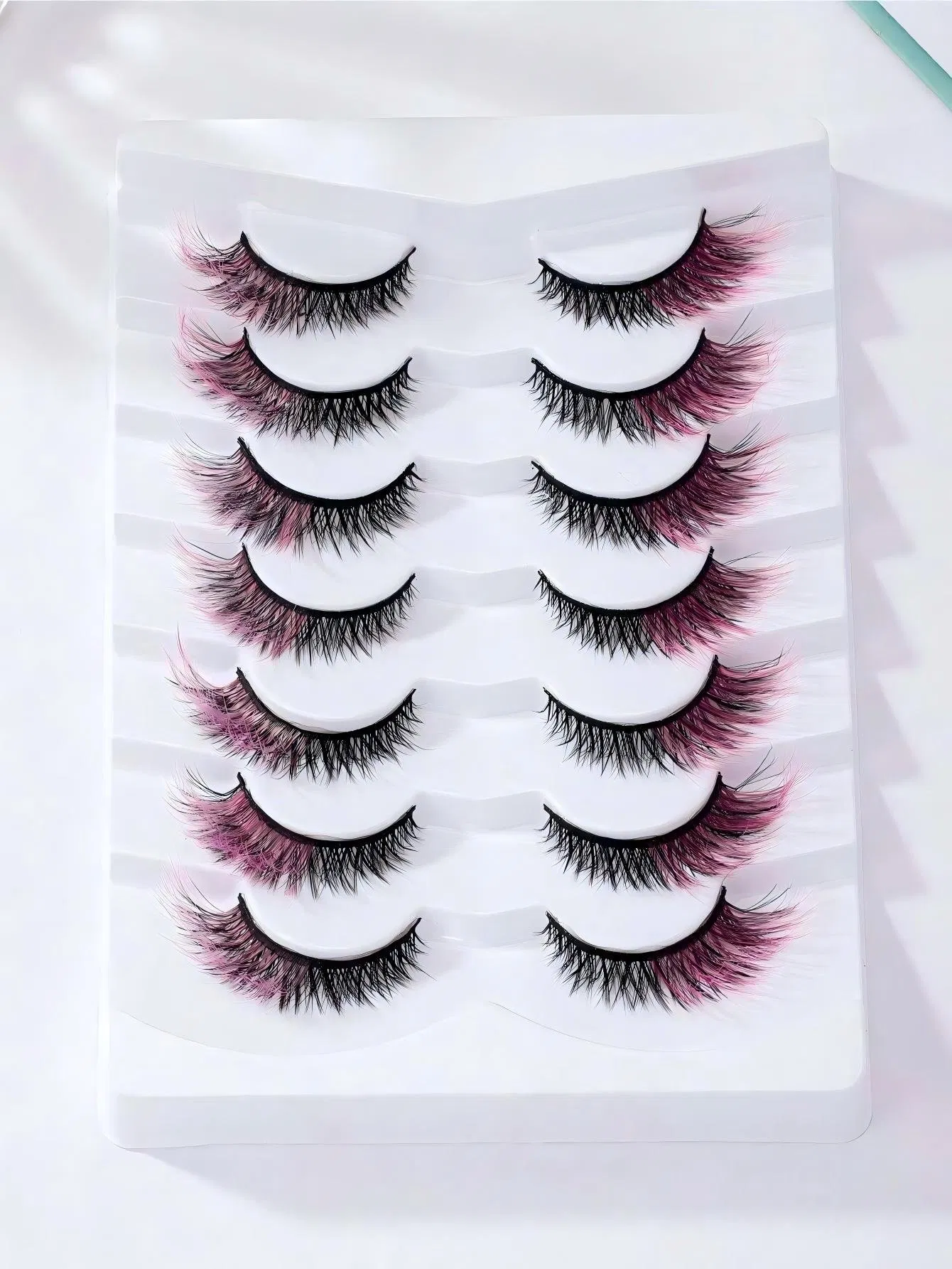 Colorful Eyelashes Shine in The Night Light Halloween / Christmas / Nightclub with Custom Box