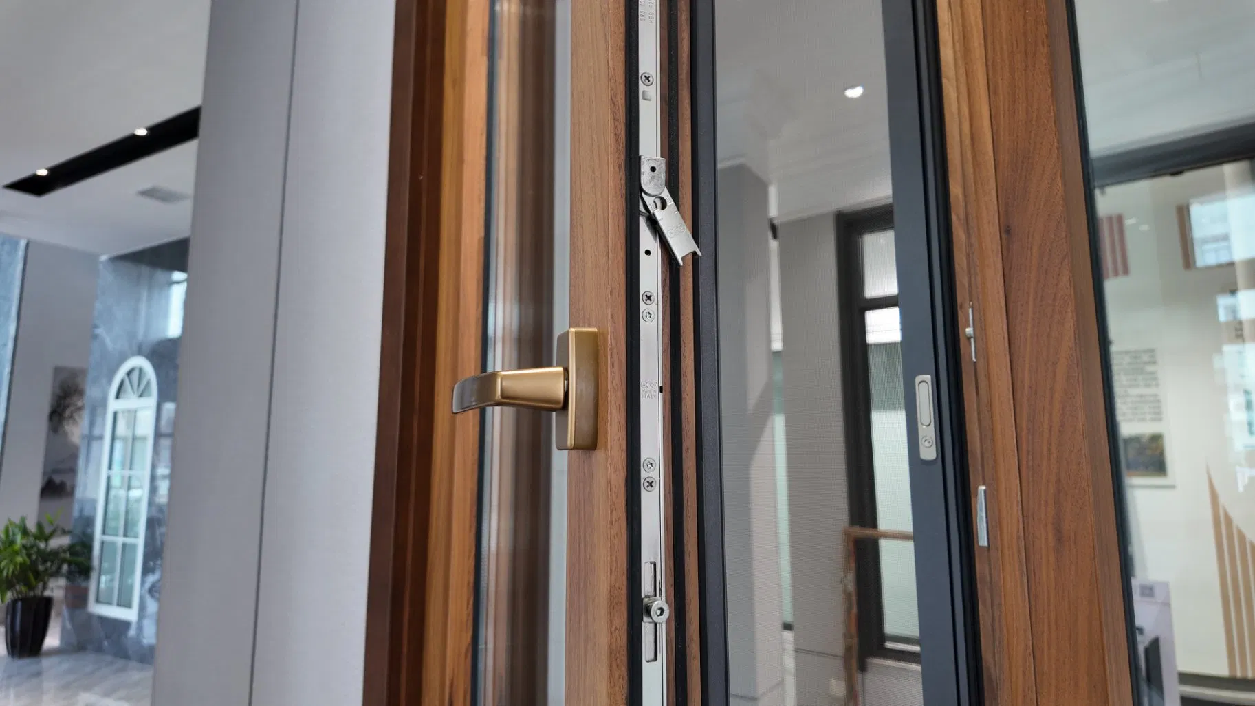 Standard Aluminum-Clad Wood Window-Flush Design