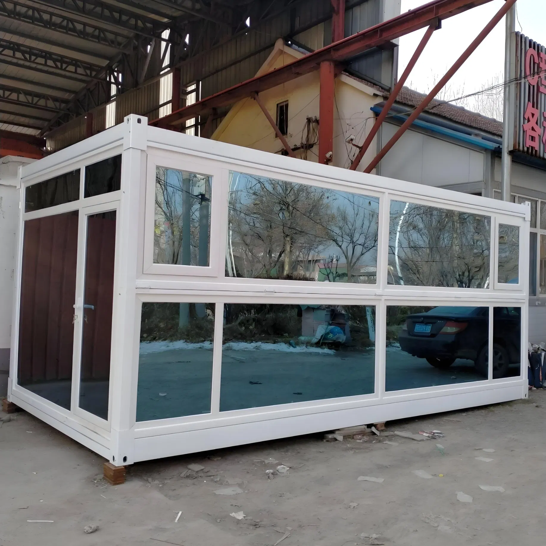 Prefabricated 3 Bedrooms Container Homes 20FT Prefab Shipping Tiny Foldable Container House with Bathroom