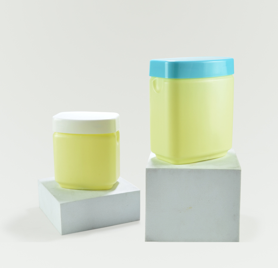 Custom Printing PP Plastic Empty Lip Balm Container Flip-Top Lid Jar Lip Cream Body Cream Face Cream Container