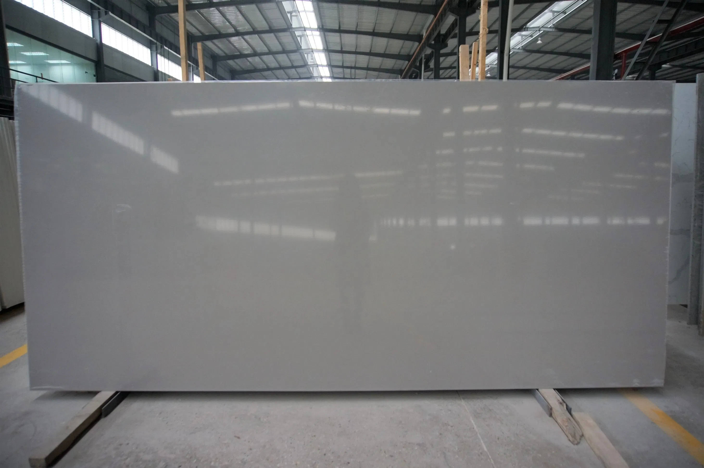 Polished Crushed Glass Surface High Quality Artificial Quartz Stone Slabs for Kitchen Countertop