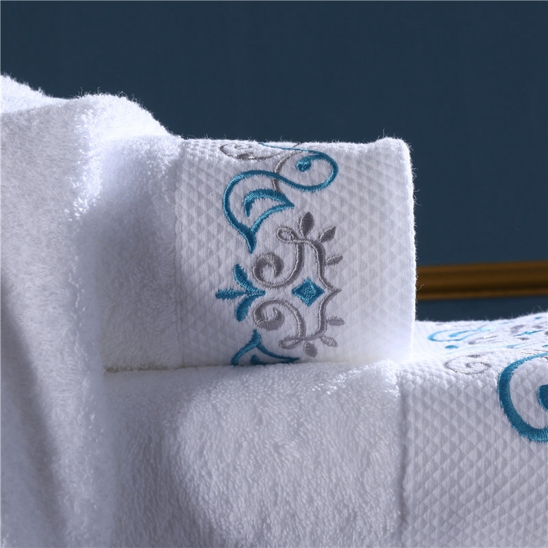 Hotelier Popular 100% Cotton Material Dobby Hotel Towels White Bath Hand Towels for Hotel Salon SPA Home Embroidery Towel Sets