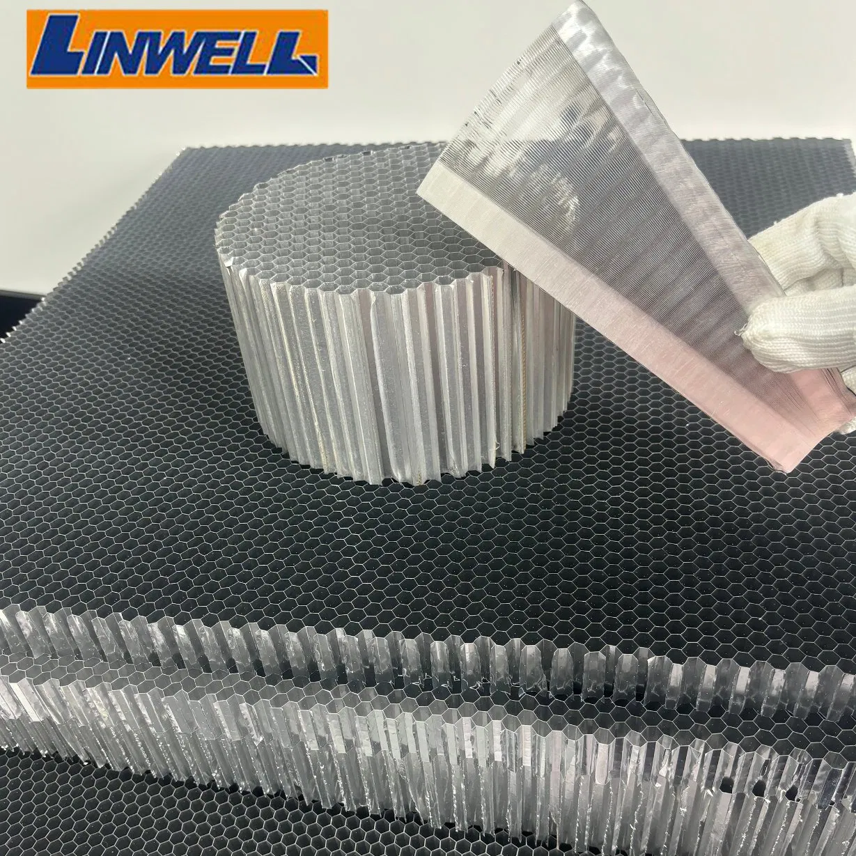 Flame Retardant Aluminum Honeycomb Core Panel for Building Acoustic Decoration