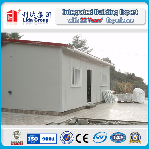 China Low Cost Little Log House Prefabricated