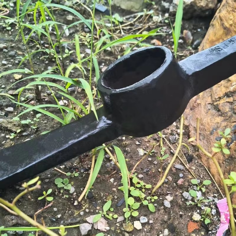 P402 Industrial Grade Rail Steel Pickaxe Mattock Black Wooden Handle 2kg
