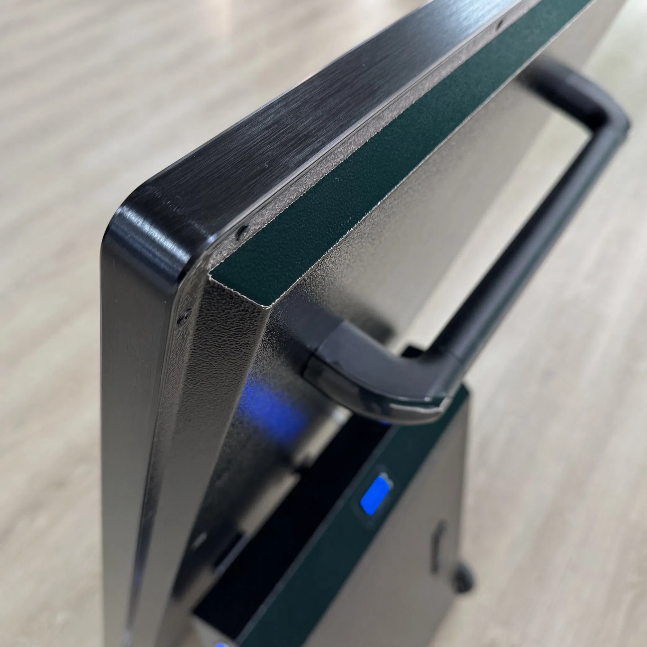 55 Inch Air-Cooled Vertical Screen Floor Ultra-Thin Outdoor Poster Kiosk Display Advertising