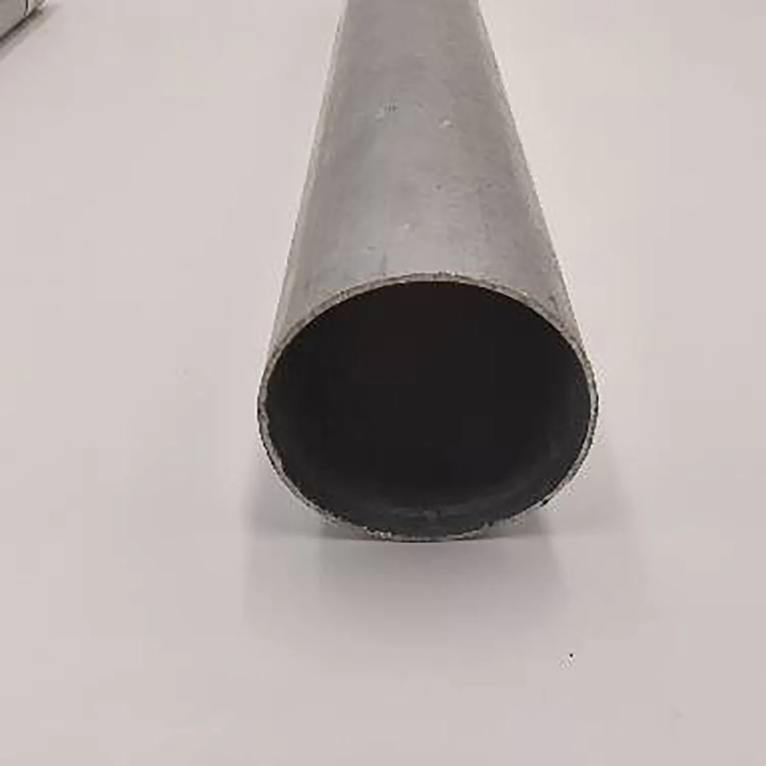 Premium Hollow Section Aluminum Curtain Pole for Elegant Interiors