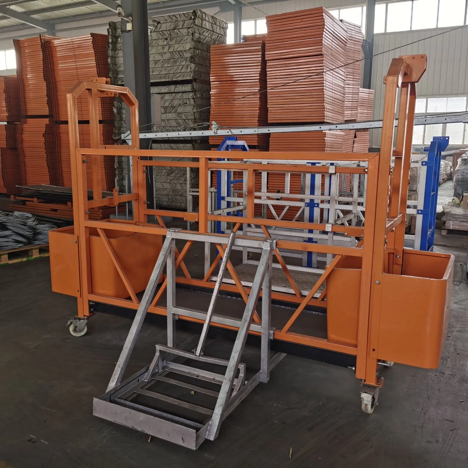 China Manufacturer/Factory CE Approved Aluminum Industrial Electric Outdoor Construction Hoist/Lift Facade/Building Cleaning Cradle Platform Price for Suspended