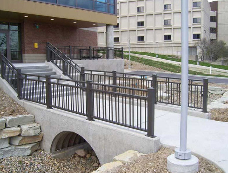 Traffic Warning Fiberglass Products, Fiberglass Signs, Durable Pile Guardrails