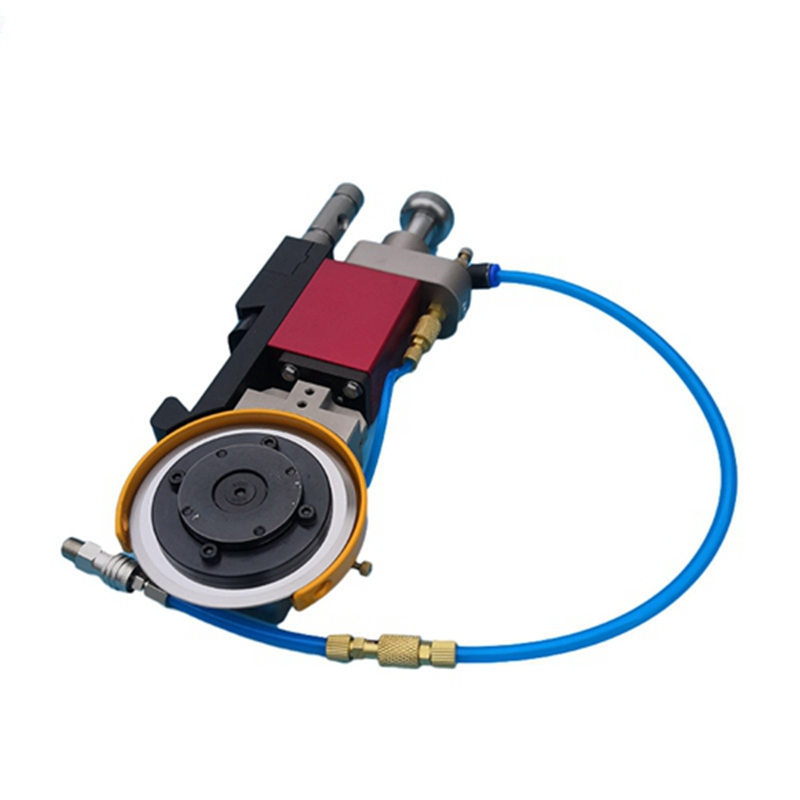 Пневматический держатель ножа для рафинера бумагоделательной машины